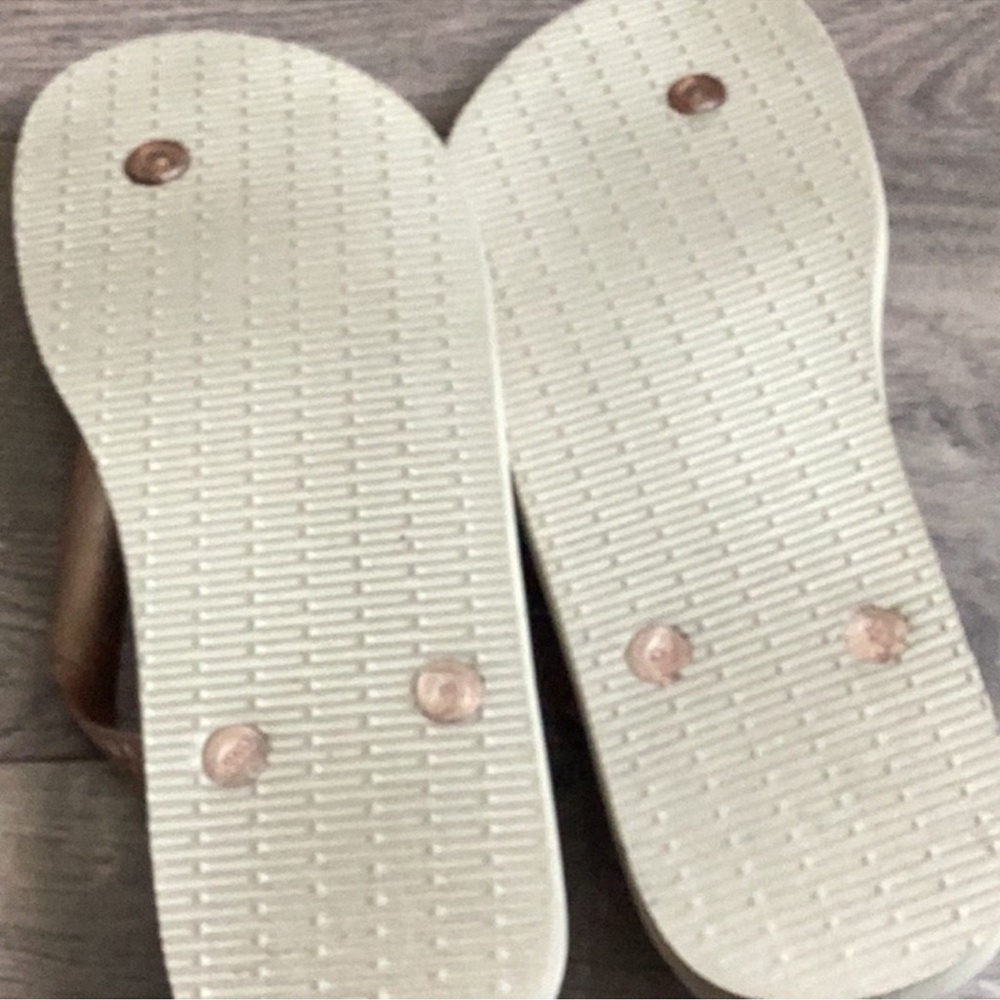 Havaianas Floral Flip Flops, Bronze, Sz 9/10 - Picture 3 of 3